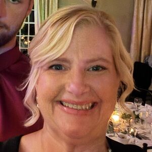 Meet your Posher, Marianne